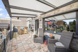 Die überdachte Terrasse