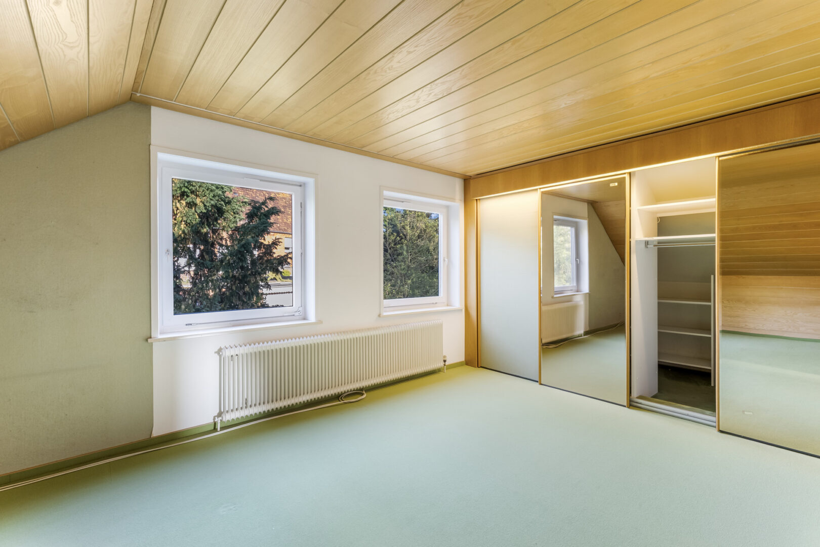 2. Schlafzimmer im OG