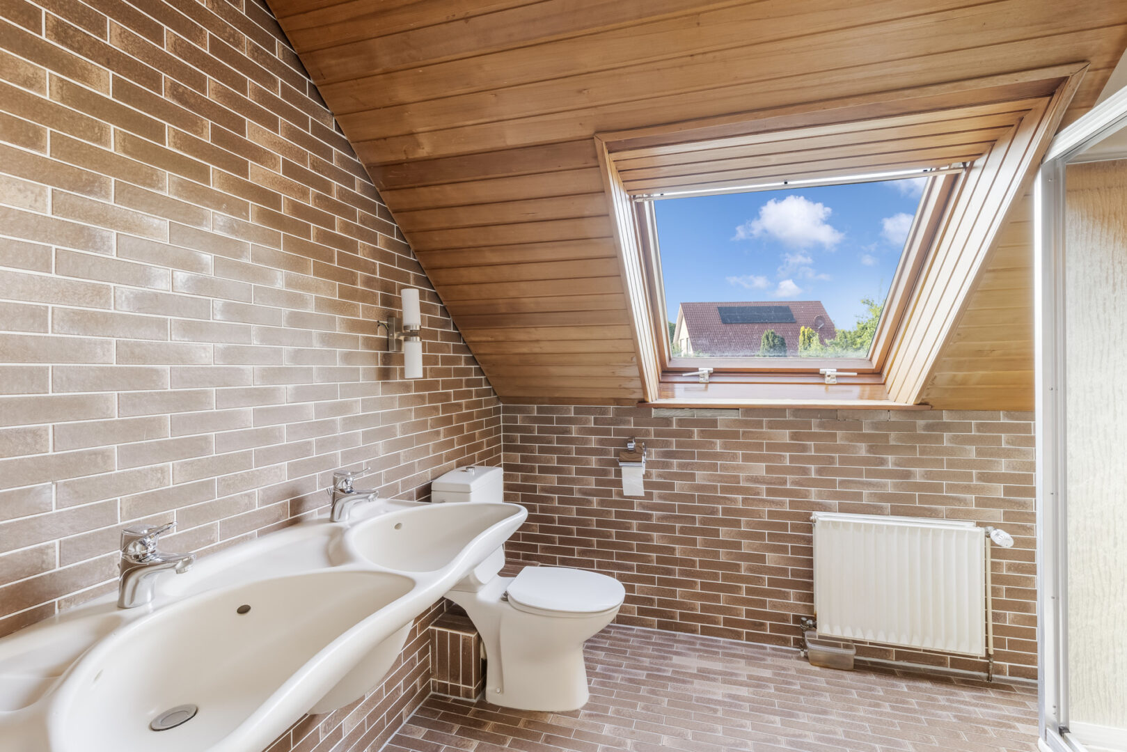 Badezimmer im OG