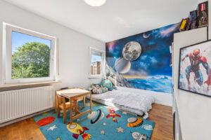 Kinderzimmer im OG
